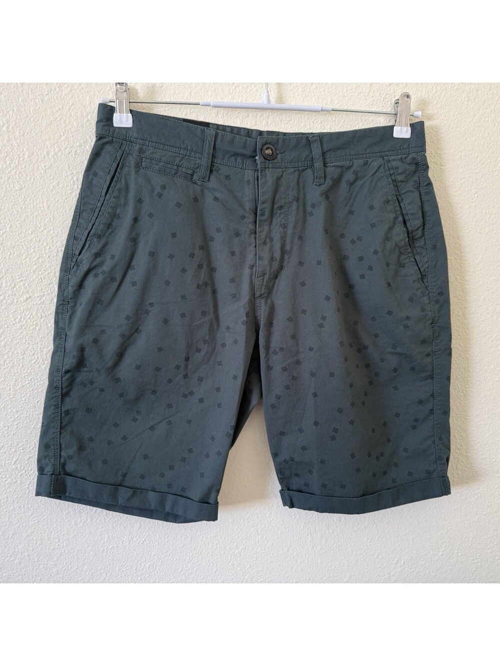 NWOT Volcom Allada Walk Shorts Size 31 Men's Expedition Green Diamond Dot Print